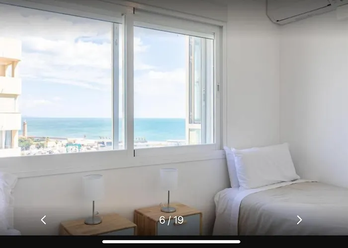 Modern, Location 2 Bedroom, Sea View *