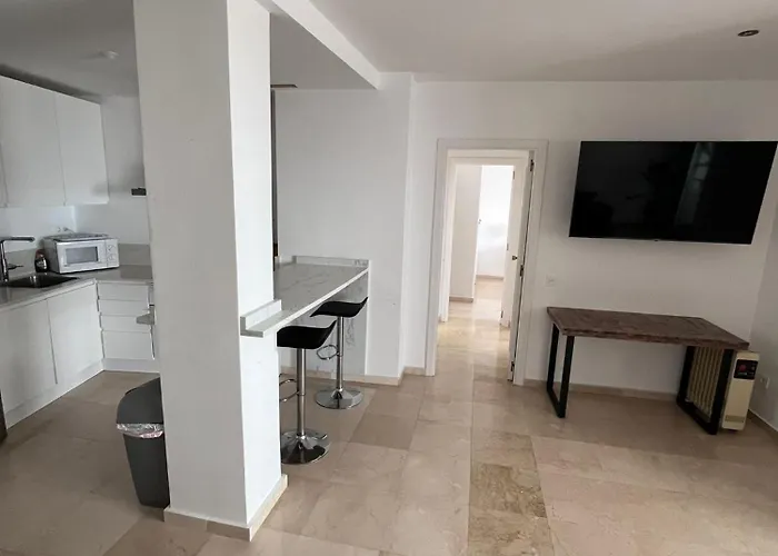 아파트 Modern, Location 2 Bedroom, Sea View 에스테포나