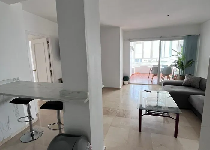 아파트 Modern, Location 2 Bedroom, Sea View 에스테포나