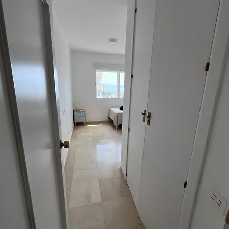 2 Bedroom 8th Floor Puerto Apartment *