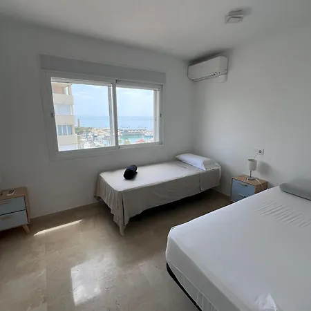 2 Bedroom 8th Floor Puerto Estepona
