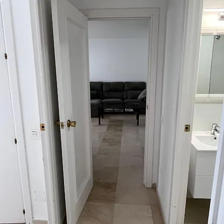 2 Bedroom 8th Floor Puerto Apartment