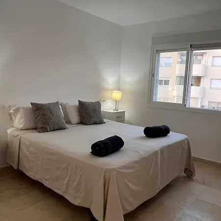 Modern, Location 2 Bedroom, Sea View דירה *