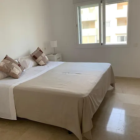 Modern, Location 2 Bedroom, Sea View * אסטפונה