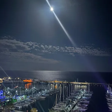 Appartamento Modern, Location 2 Bedroom, Sea View *